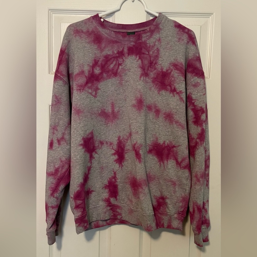 Pink and grey crewneck